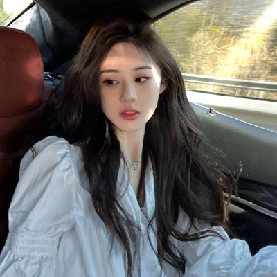 明星离婚传闻表情包火出圈，评论区彻底沦陷，深夜持续发酵